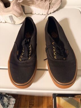Nwot Vans Men's Black Canvas Sneakers with Gum Sole sz 11